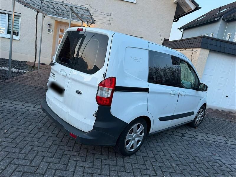 Gebraucht Ford Transit 101 PS (74 kW) 2019 Weiß Van / Kleinbus