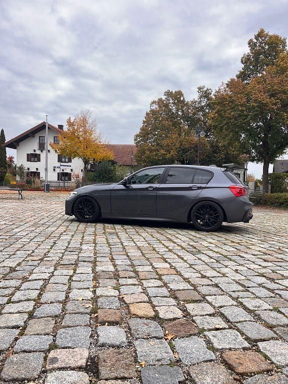 Gebraucht BMW 118 Advantage 136 PS (100 kW) 2018 Grau Kleinwagen