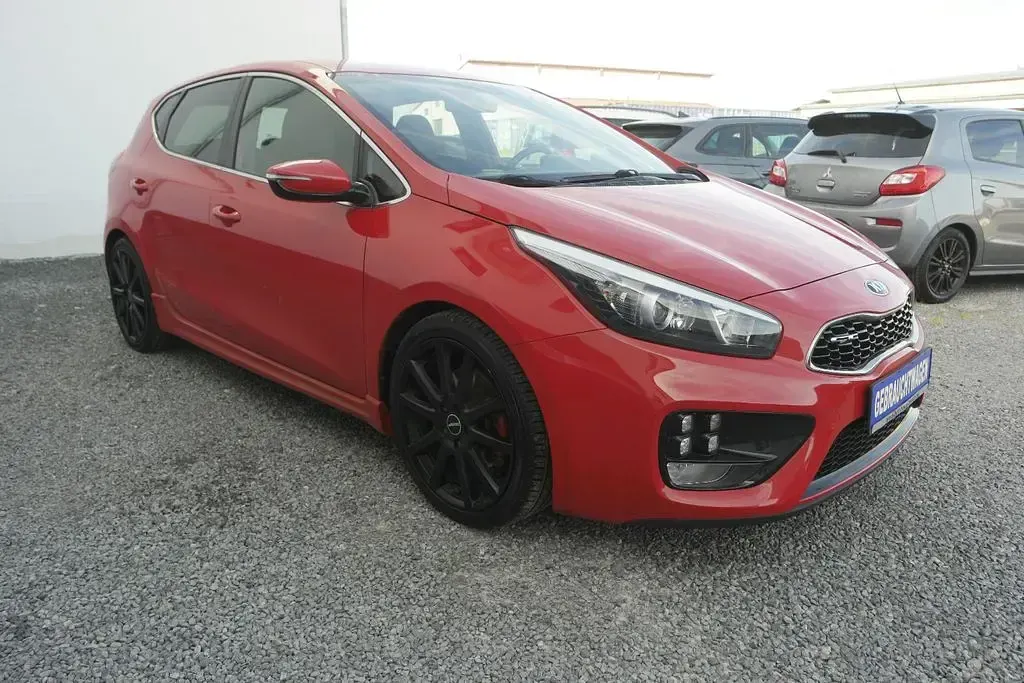 Używany Kia Ceed GT-Challenge 204 KM (150 kW) 2015 Czerwony Hatchback