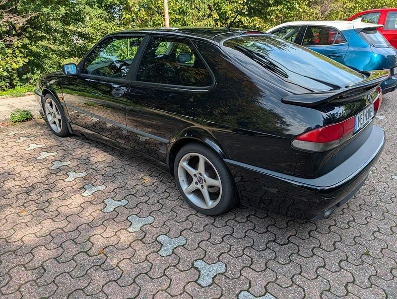 Second-hand Saab 9-3 230 CP (169 kW) 2000 Negru Coupe