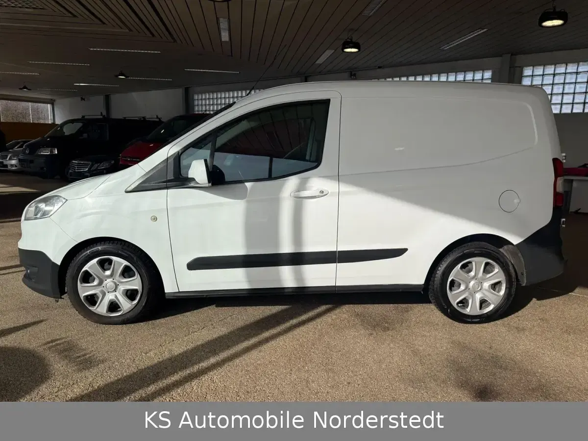Używany Ford Transit Trend 95 KM (69 kW) 2018 Biały Minivan