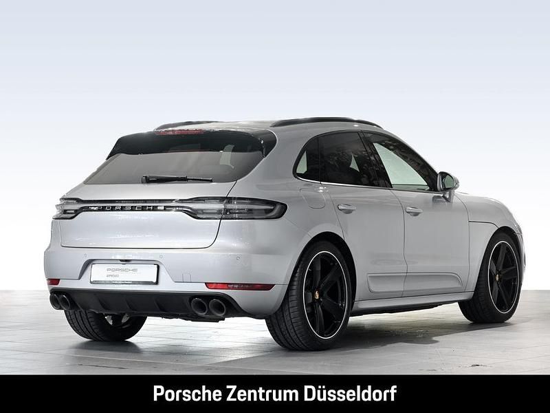 Gebraucht Porsche Macan 245 PS (180 kW) 2018 Dolomitsilbermetallic SUV