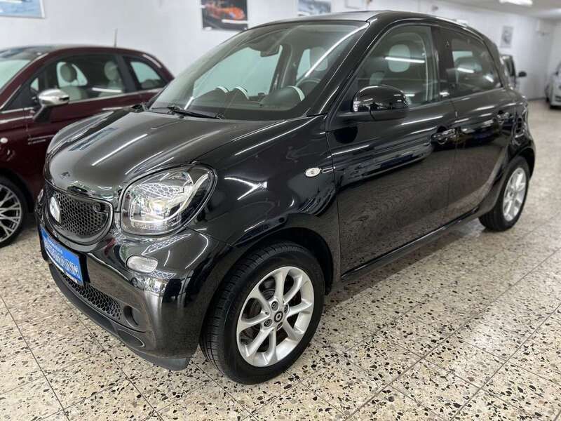 Schwarz Gebraucht 2015 Smart ForFour Kleinwagen | 7.980 € (Etwas zu teuer) - Bild 1/4