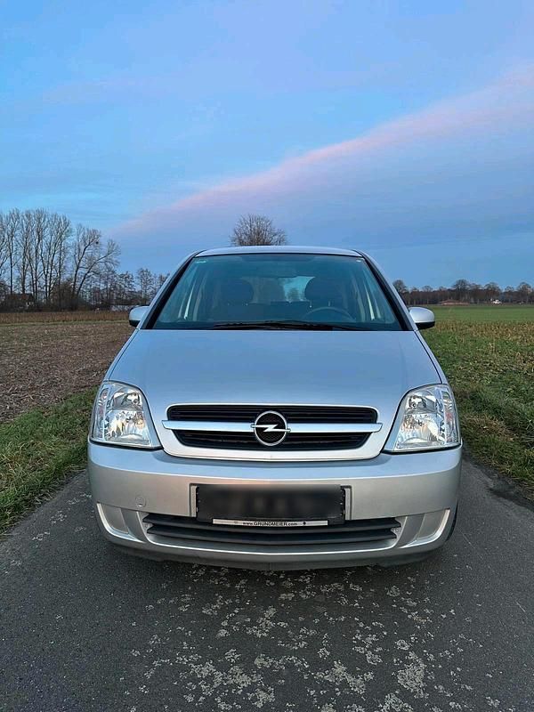 Gebraucht Opel Meriva 90 PS (66 kW) 2005 Silber Van / Kleinbus