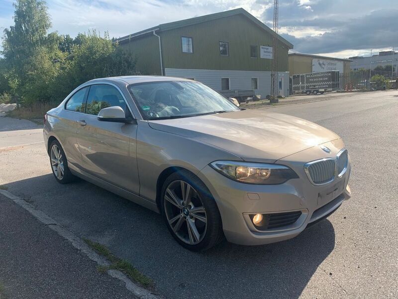 Gebraucht BMW 220 184 PS (135 kW) 2014 Silber Coupé
