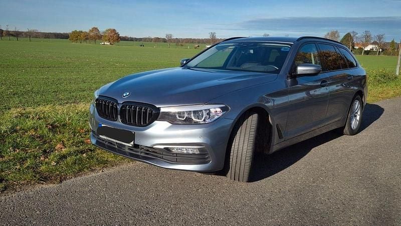 Grau Gebraucht 2018 BMW 540 Shadowline Kombi | 31.500 € (Guter Preis) - Bild 1/4