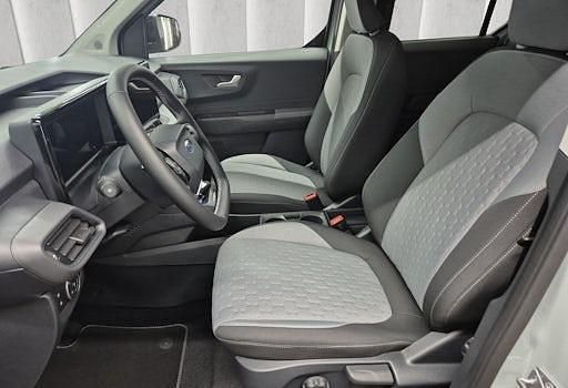 Neu Ford Tourneo Courier Titanium 100 kW (136 PS) 2026 Grau Van / Kleinbus