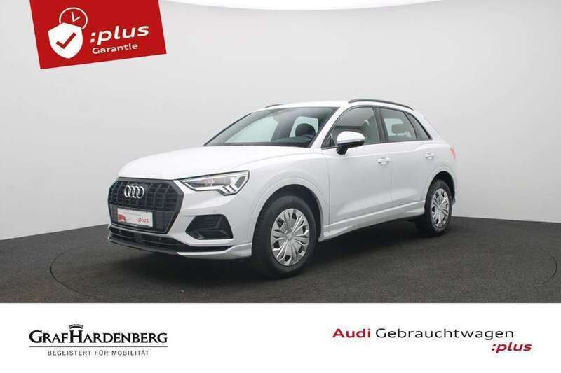 Gletscherweiß metallic Gebraucht 2024 Audi Q3 Advanced Plus SUV | 45.980 € (Teuer) - Bild 1/4