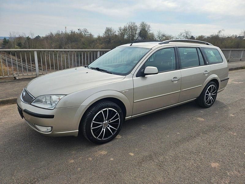 Gebraucht Ford Mondeo 145 PS (106 kW) 2005 Beige Kombi