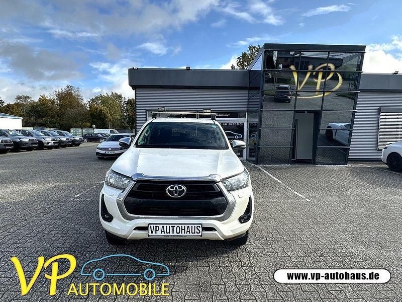 Gebraucht Toyota HiLux Comfort 150 PS (110 kW) 2023 Weiß Abholung