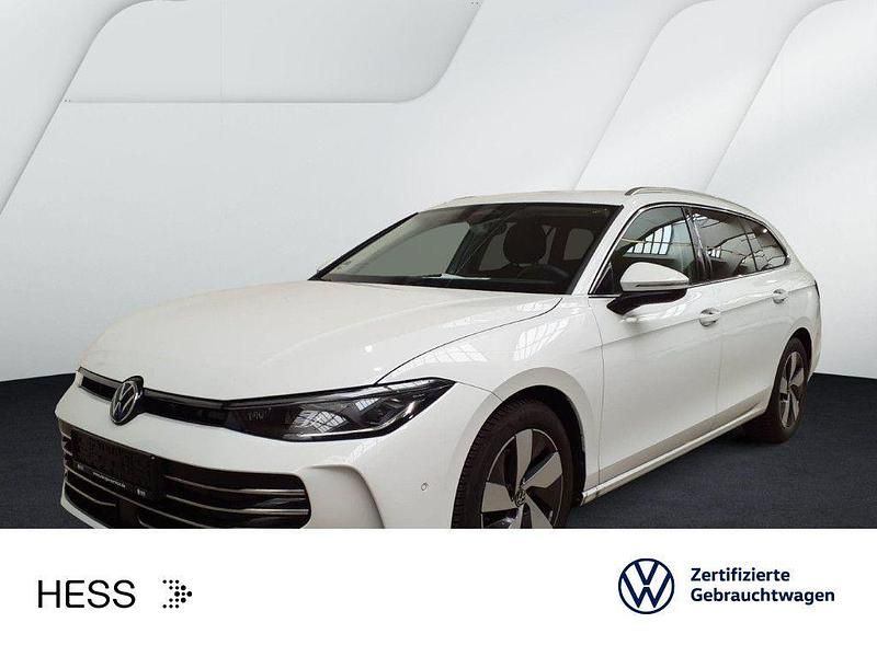 Pure white Gebraucht 2024 VW Passat Elegance Kombi | 35.349 € (Superpreis) - Bild 1/3
