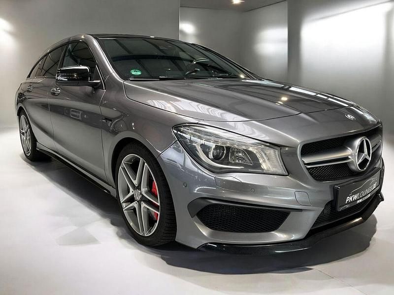 Grau Gebraucht 2016 Mercedes CLA45 AMG Shooting Brake AMG Kombi | 27.980 € (Teuer) - Bild 1/4