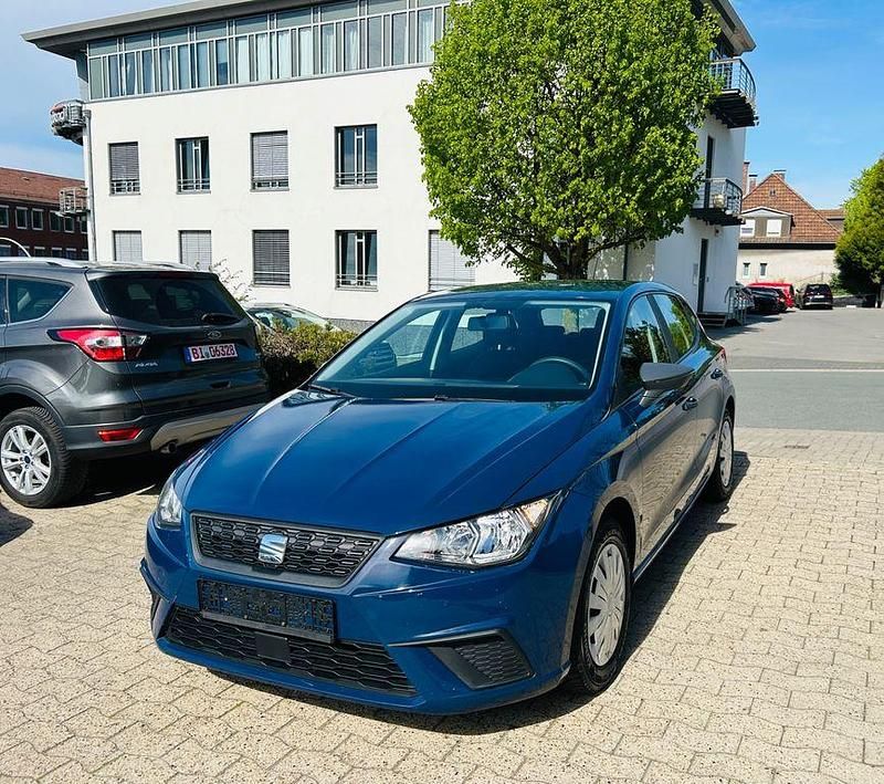 Usado Seat Ibiza Reference 95 HP (69 kW) 2019 Azul Citadino