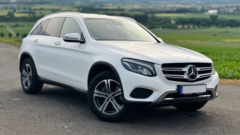 Weiß Gebraucht 2017 Mercedes GLC250 SUV | 19.900 € (Guter Preis) - Bild 1/4