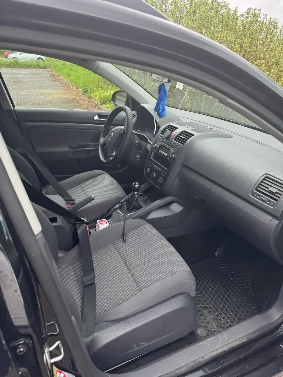 Gebraucht VW Golf VI 102 PS (75 kW) 2009 Schwarz Kleinwagen