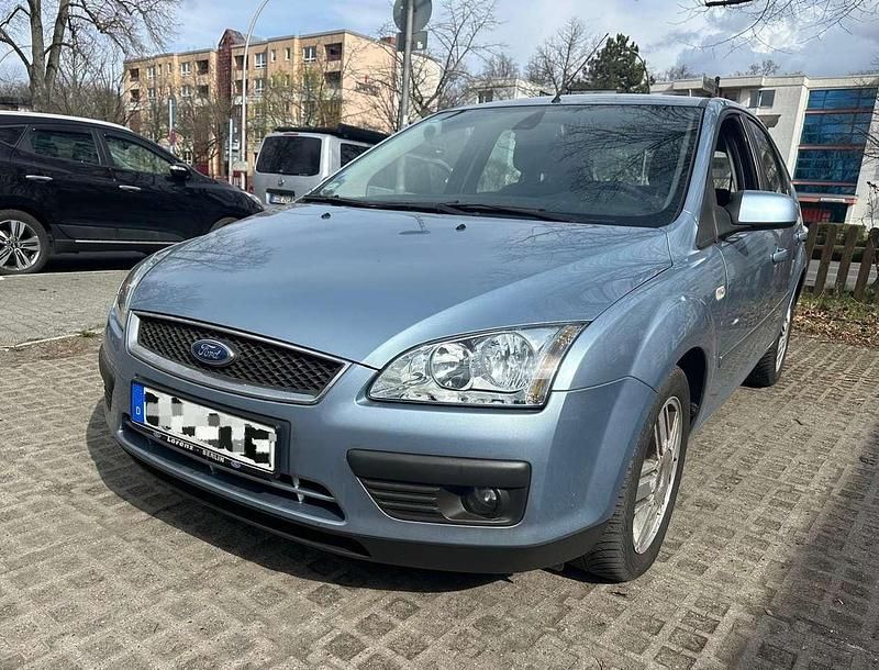 Gebraucht Ford Focus Ghia 101 PS (74 kW) 2005 Limousine