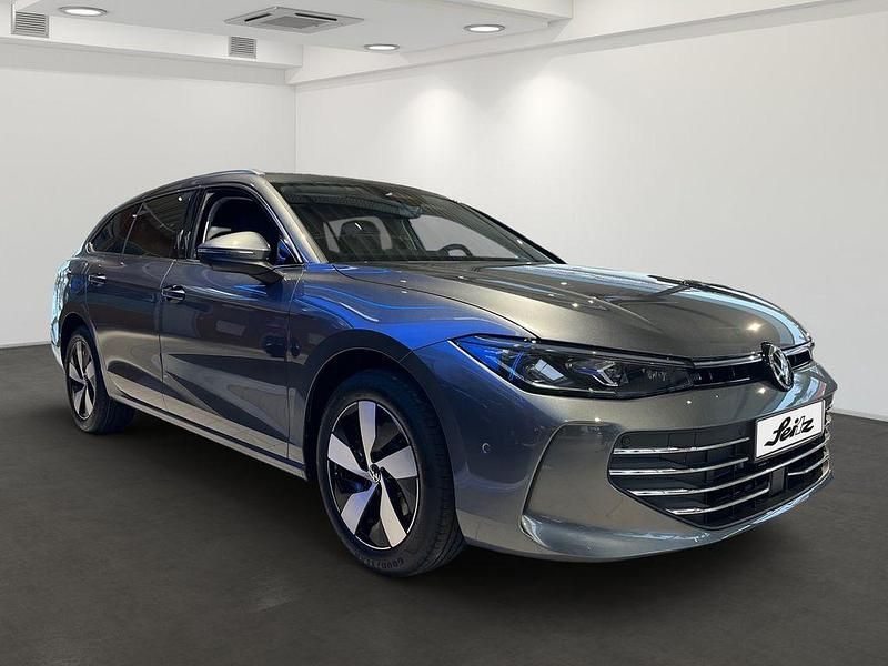 Neu VW Passat Business 150 PS (110 kW) 2025 Schwarz Kombi