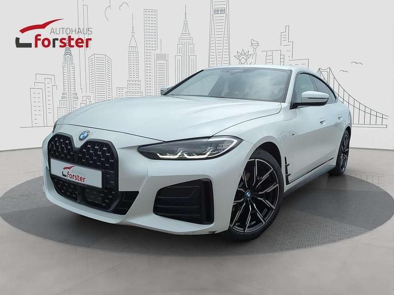 Mineralweiss metallic Gebraucht 2024 BMW 420 M Sport Limousine | 43.990 € (Fairer Preis) - Bild 1/4