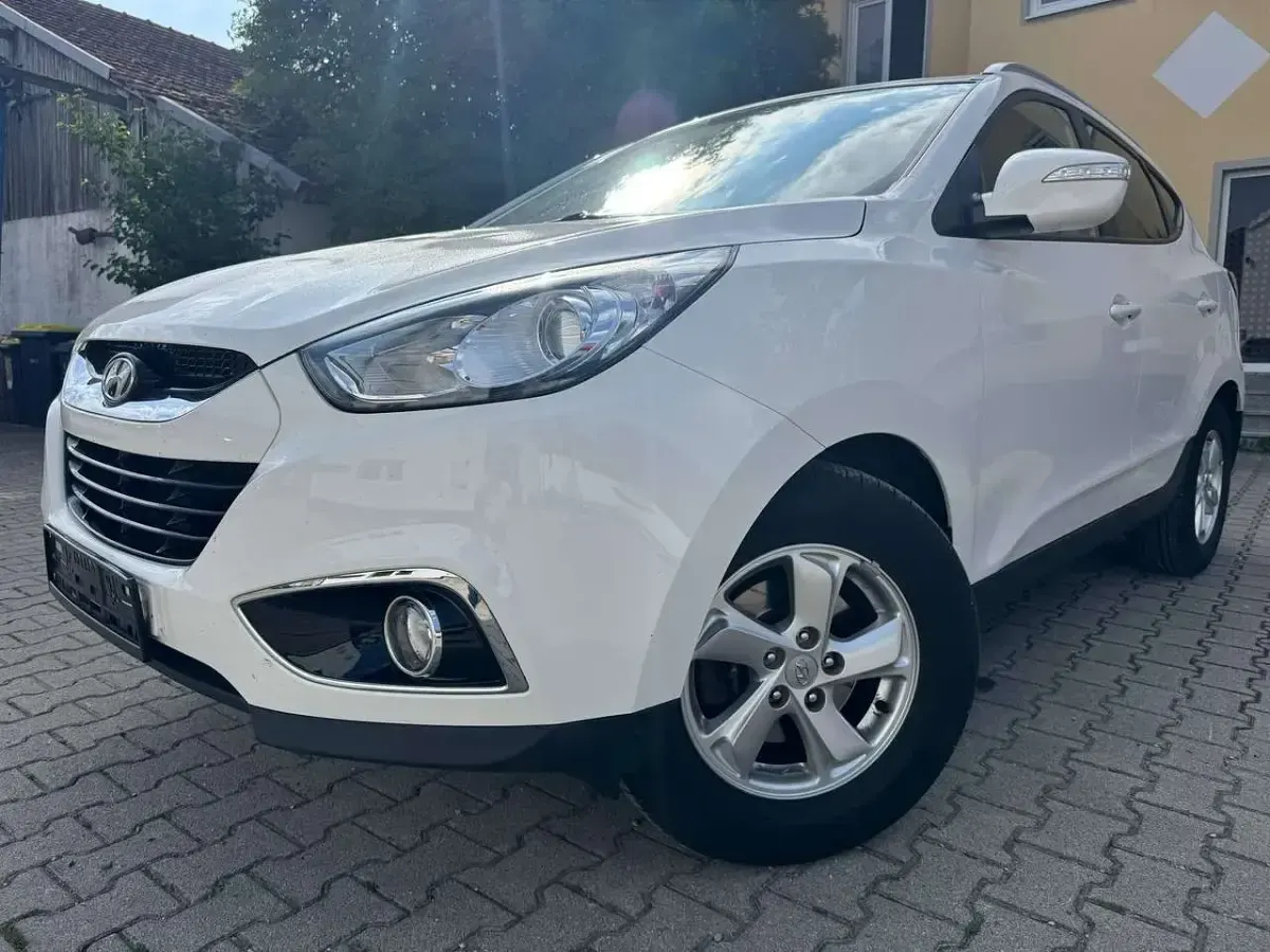 Gebraucht Hyundai ix35 Edition 135 PS (99 kW) 2013 Creamy white / sol SUV