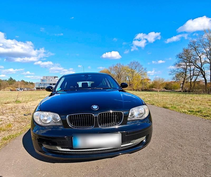 Gebraucht BMW 128 122 PS (89 kW) 2009 Schwarz Limousine