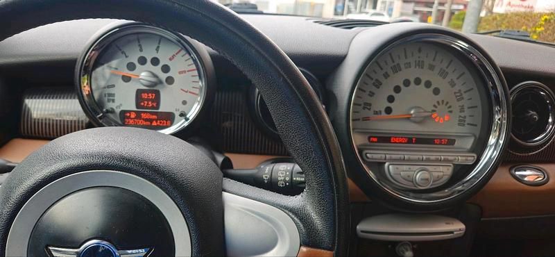 Gebraucht Mini Cooper Coupé 109 PS (80 kW) 2010 Braun Coupé