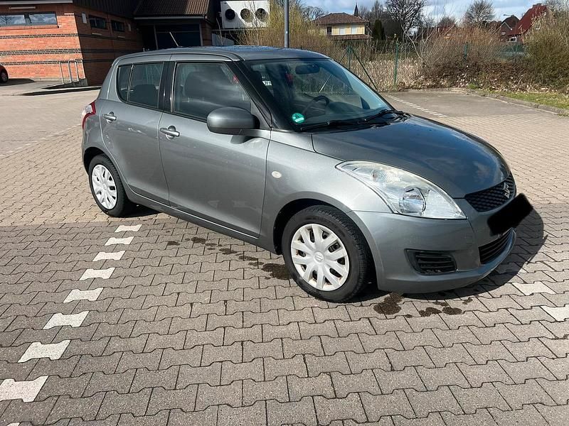 Second-hand Suzuki Swift 94 CP (69 kW) 2011 Argintiu Hatchback