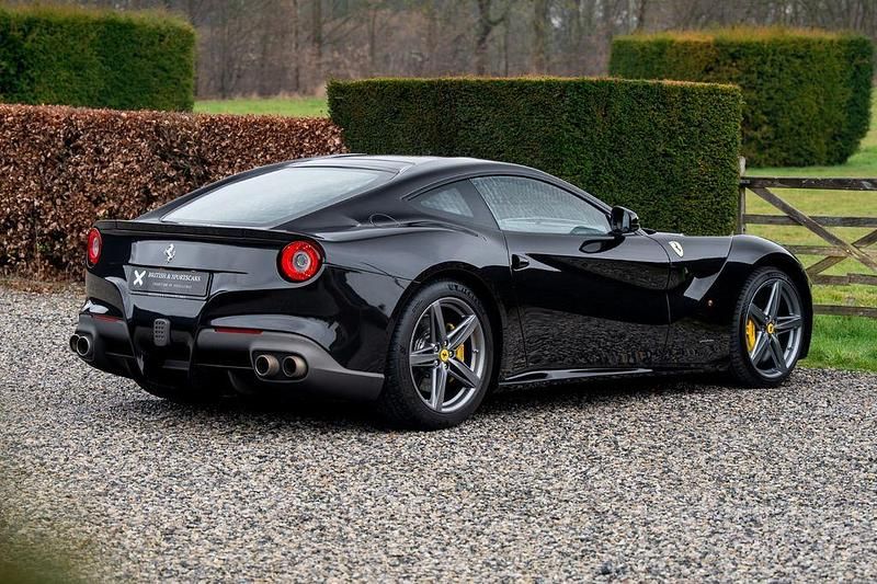 Gebraucht Ferrari F12 741 PS (545 kW) 2015 Schwarz Coupé