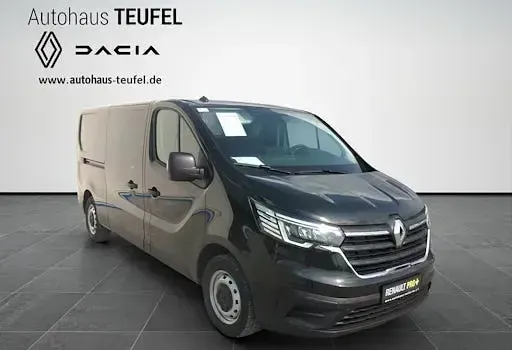 Neu Renault Trafic Komfort 131 PS (96 kW) 2025 Schwarz Van / Kleinbus