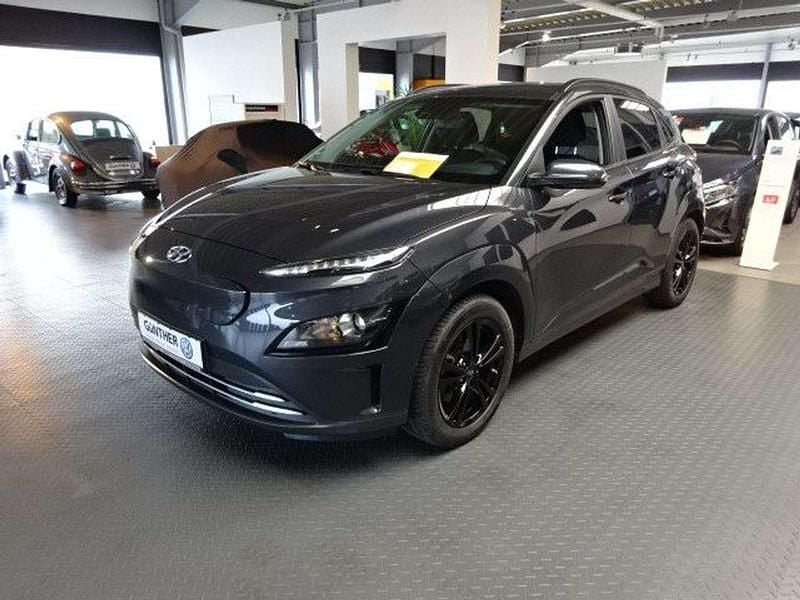 Gebraucht Hyundai Kona Edition 30 100 kW (136 PS) 2021 Dark knight SUV
