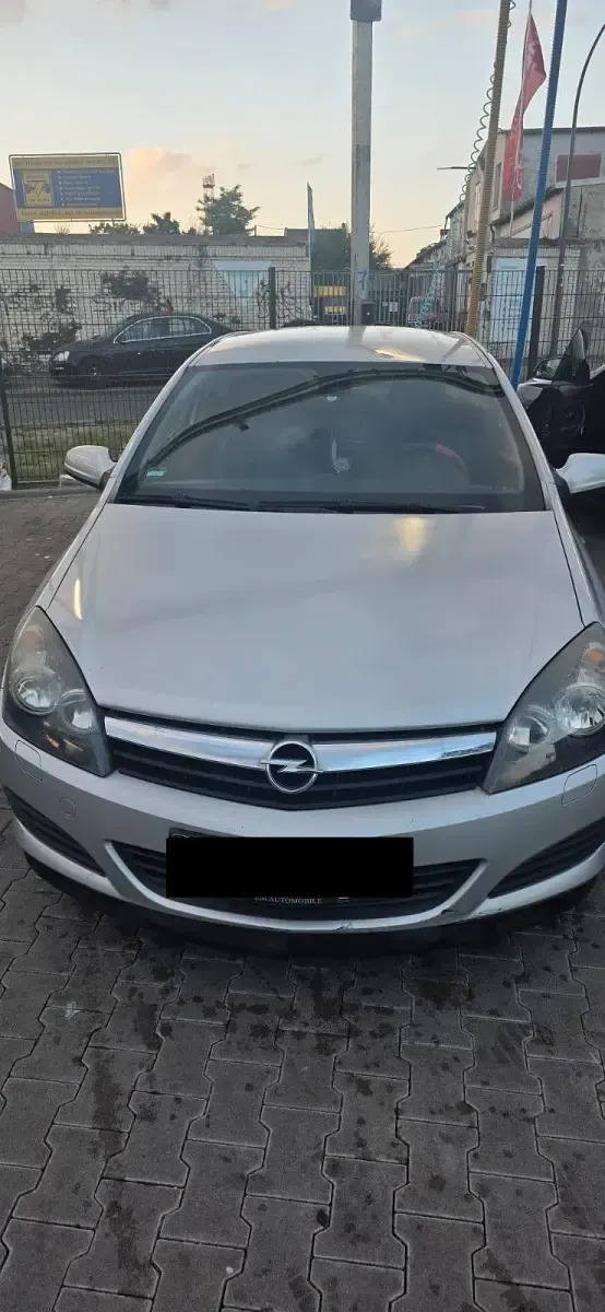 Gebraucht Opel Astra GTC 125 PS (91 kW) 2005 Grau Kleinwagen