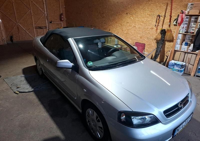 Gebraucht Opel Astra Cabriolet 101 PS (74 kW) 2005 Silber Cabrio