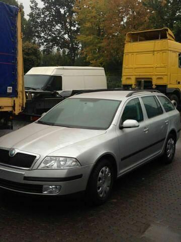 Gebraucht Skoda 105 105 PS (77 kW) 2006 Schwarz Limousine