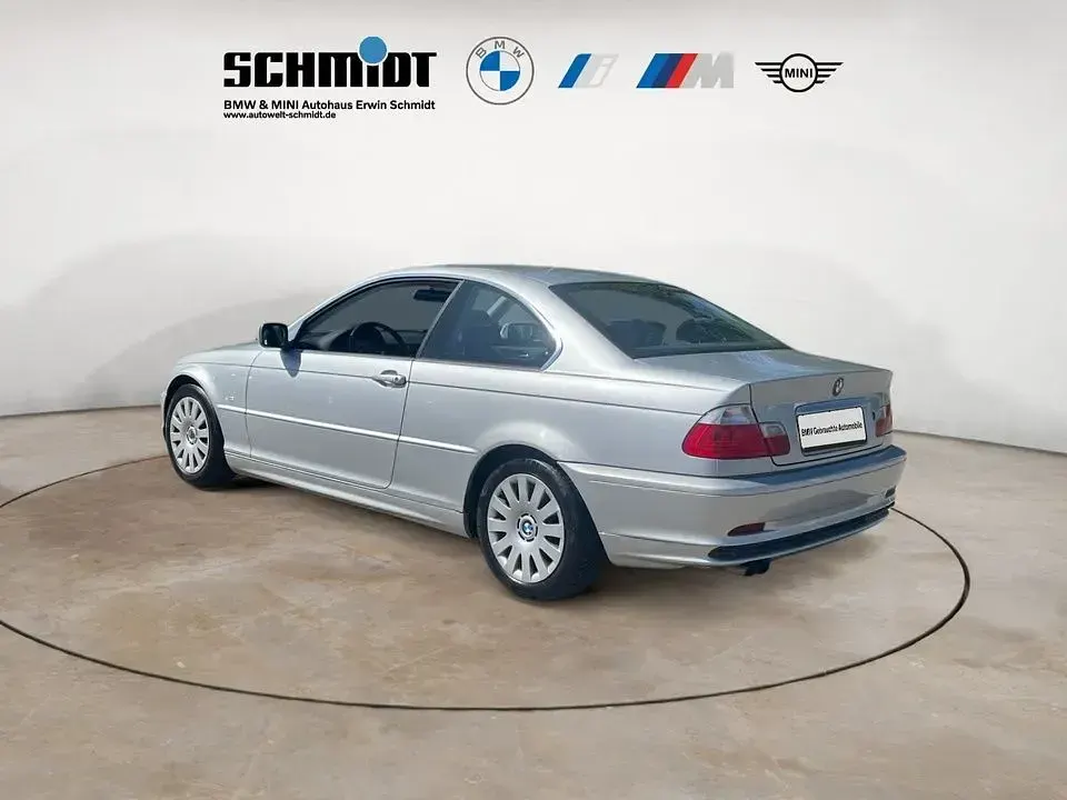 Gebraucht BMW 320 170 PS (125 kW) 2002 Silber