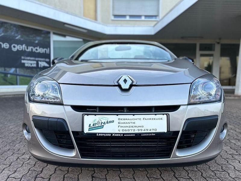 Gebraucht Renault Mégane Cabriolet 110 PS (80 kW) 2012 Braun Cabrio
