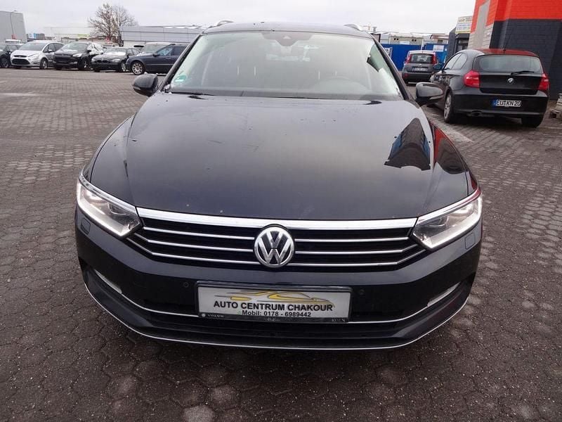 Gebraucht VW Passat Highline 150 PS (110 kW) 2015 Schwarz Kombi