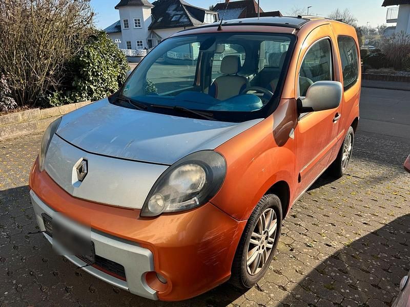 Orange Gebraucht 2009 Renault Kangoo Kombi | 3.000 € (Etwas zu teuer) - Bild 1/4