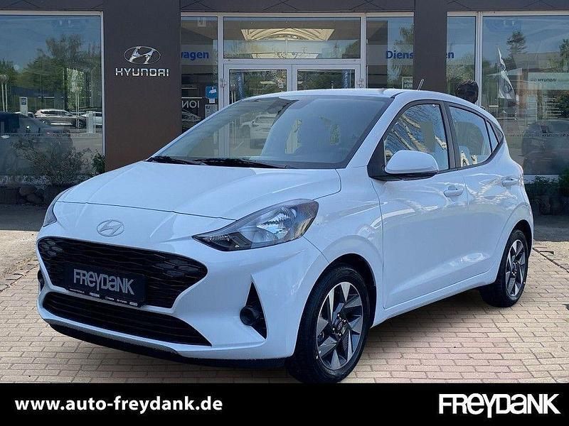 Atlas white Gebraucht 2025 Hyundai i10 Trend Kleinwagen | 17.499 € (Fairer Preis) - Bild 1/4