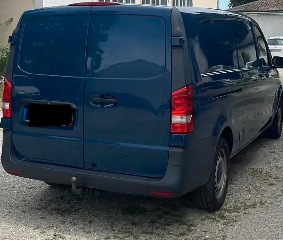 Gebraucht Mercedes Vito 136 PS (100 kW) 2018 Blau Van