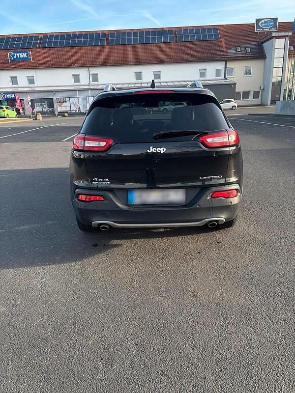 Gebraucht Jeep Cherokee 170 PS (125 kW) 2014 Schwarz SUV
