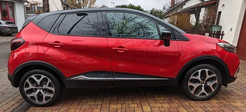 Gebraucht Renault Captur Collection 131 PS (96 kW) 2019 Rot SUV