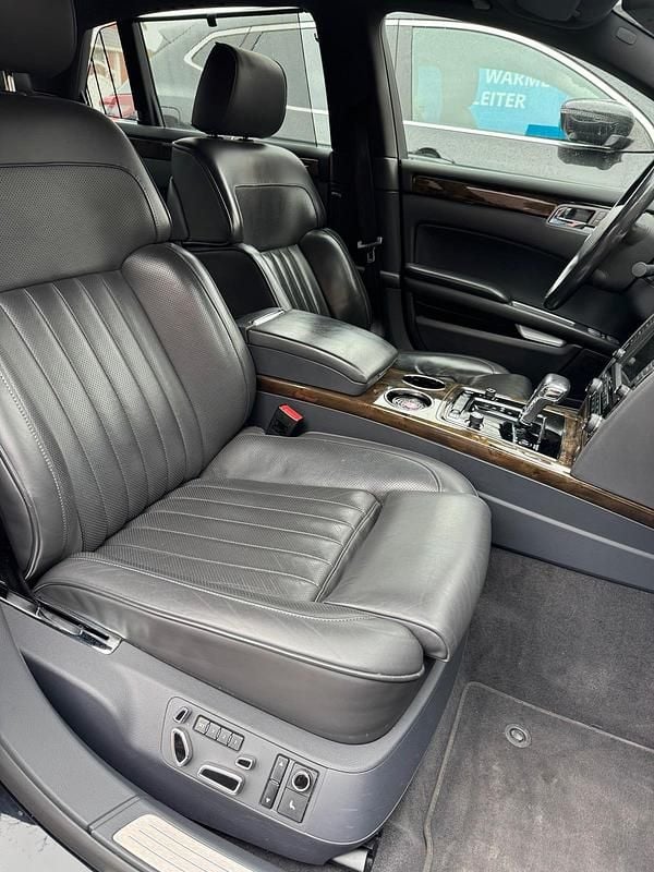 Gebraucht VW Phaeton 245 PS (180 kW) 2014 Schwarz Limousine