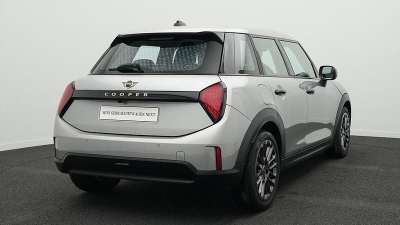 Gebraucht Mini Cooper Classic 156 PS (114 kW) 2025 Silber Kleinwagen