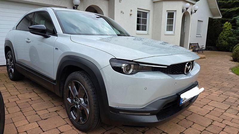 Grau Gebraucht 2022 Mazda MX30 Ad'Vantage SUV | 15.690 € (Guter Preis) - Bild 1/4