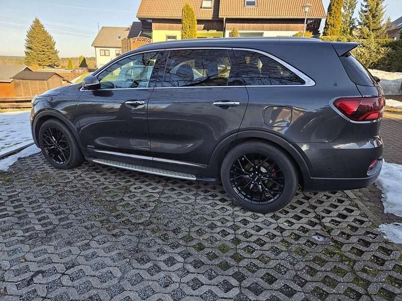 Grau Gebraucht 2019 Kia Sorento GT-Line SUV | 26.000 € - Bild 1/4