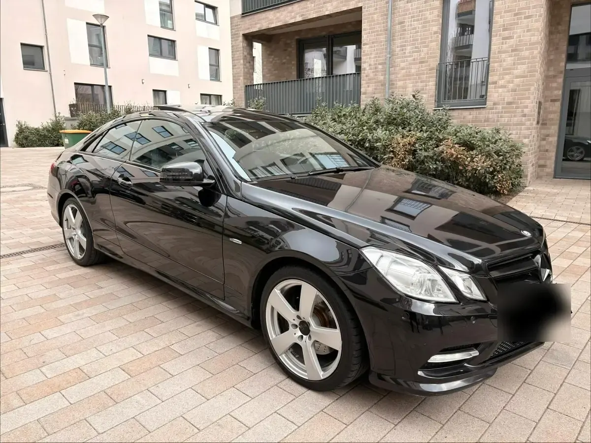 Second-hand Mercedes E350 265 CP (194 kW) 2012 Negru Coupe