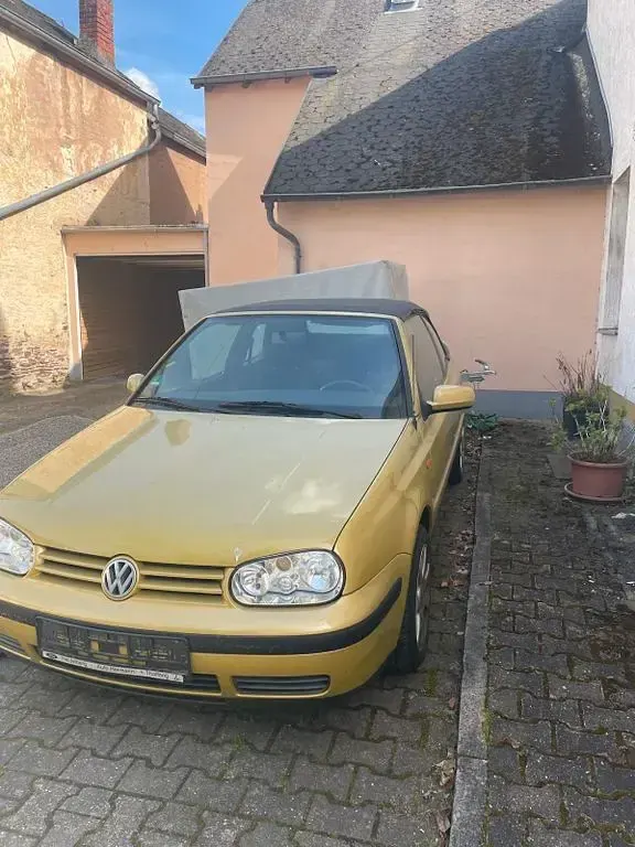 Gebraucht VW Golf Trendline 75 PS (55 kW) 2000 Gelb Cabrio