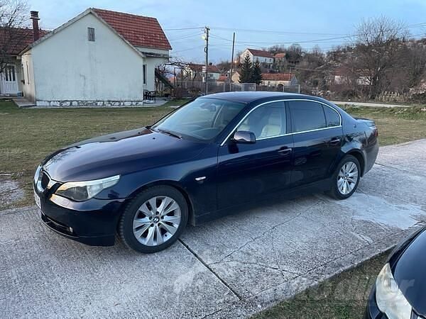 Blau Gebraucht 2005 BMW 530 Limousine | 3.300 € (Superpreis) - Bild 1/4