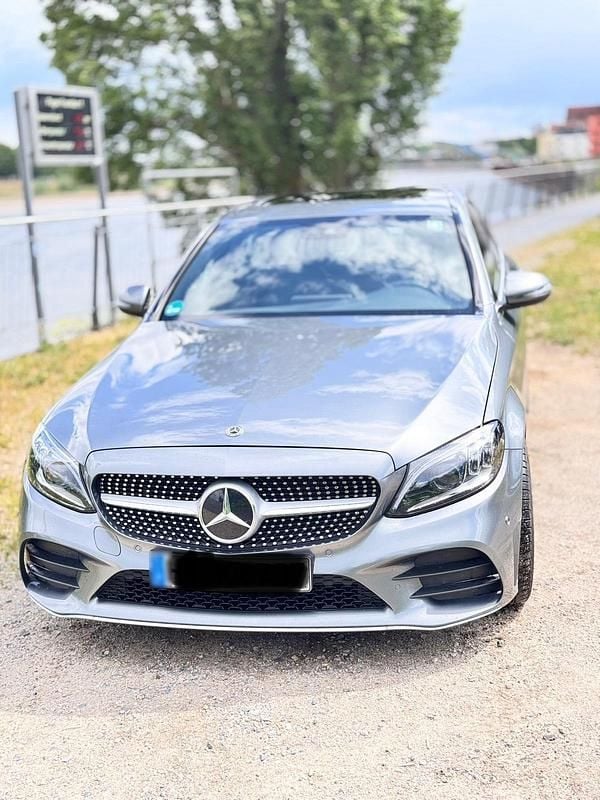 Gebraucht Mercedes C180 AMG 156 PS (114 kW) 2021 Grau Limousine