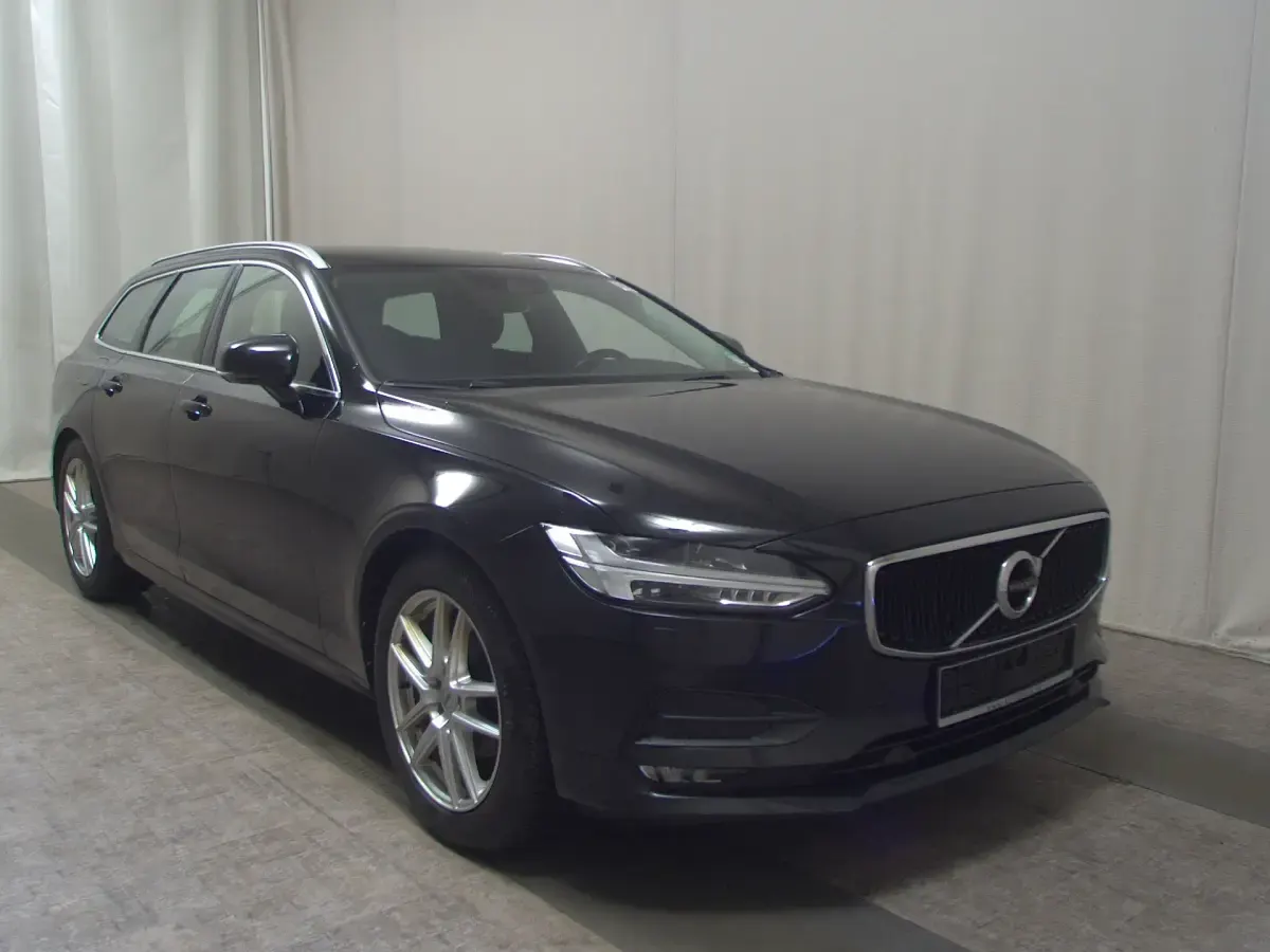 Gebraucht Volvo V90 Business Edition 190 PS (139 kW) 2019 Schwarz Kombi