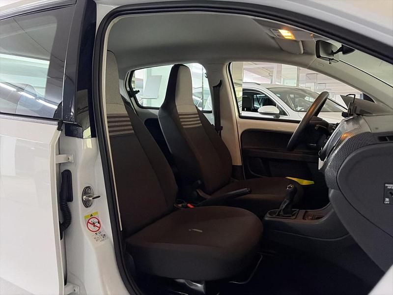 Usata VW up! 65 CV (47 kW) 2021 Bianco Utilitaria